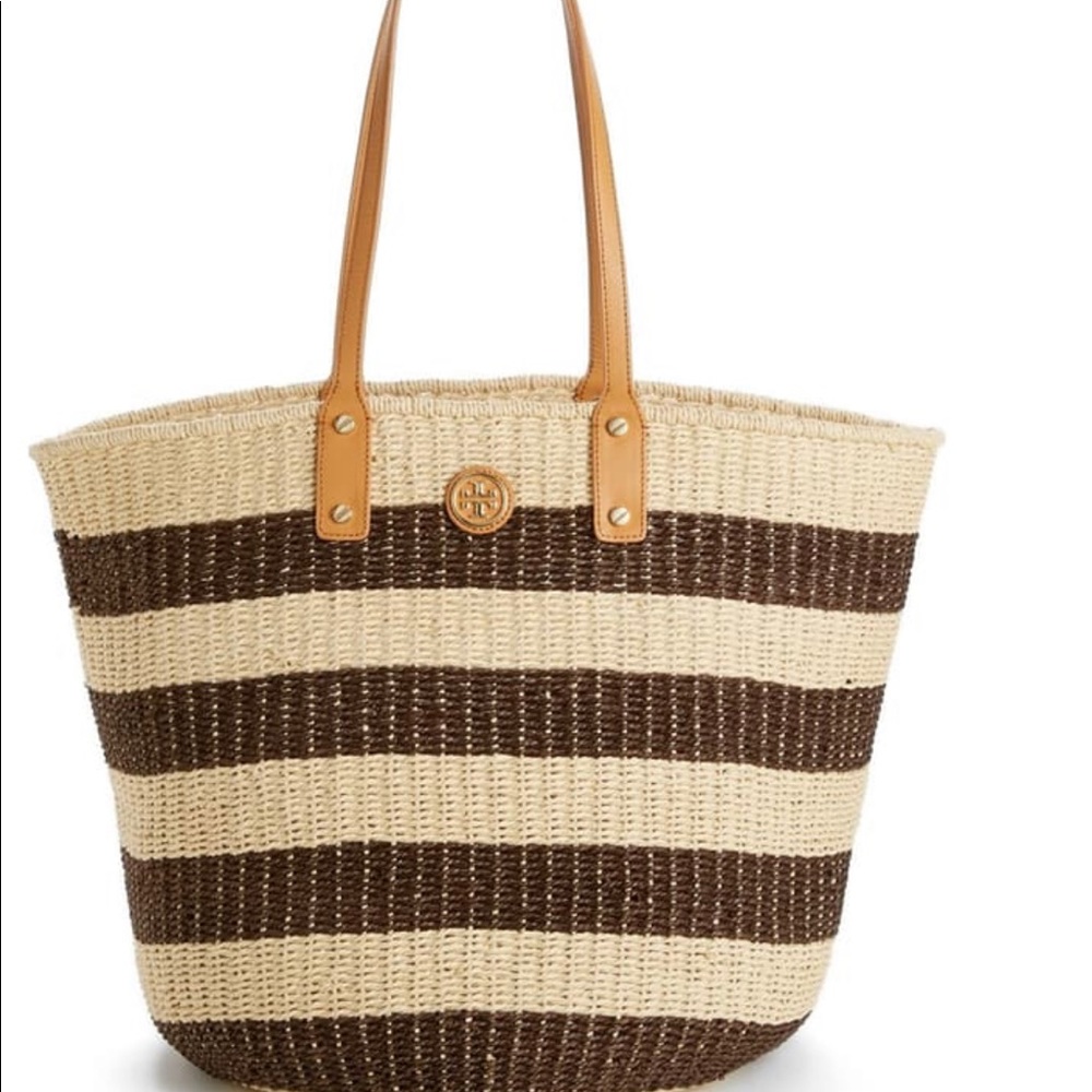 ♥️SOLD♥️in m e r c a r i💓Tory Burch straw tote.